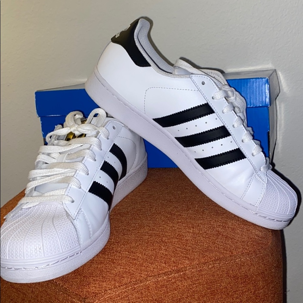 Adidas superstar